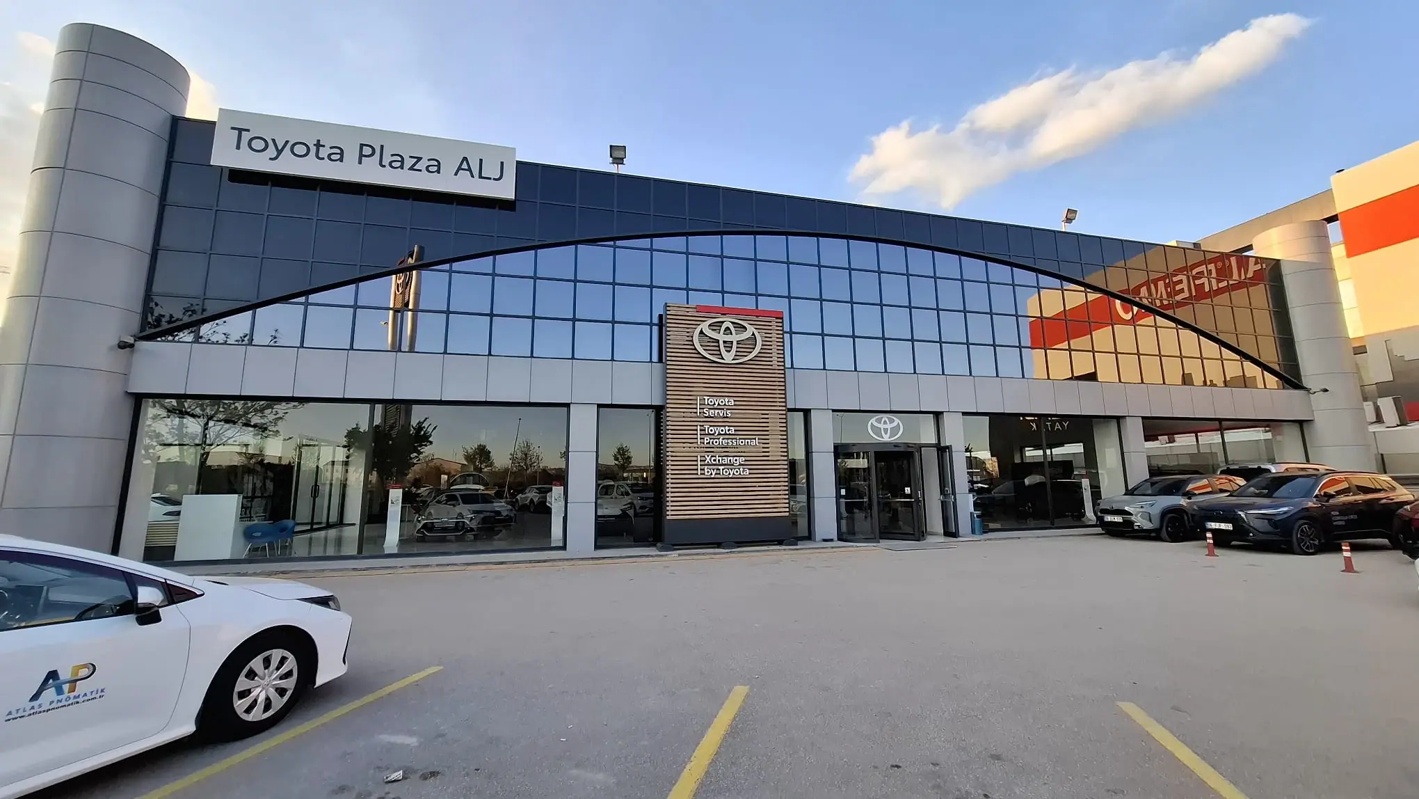 Dış Cephe Toyota2 - DeltaWash Profesyonel Temizlik
